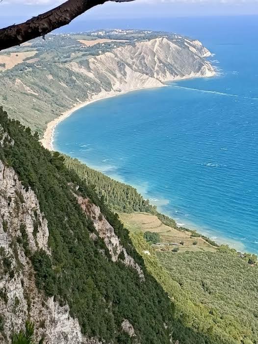 Nel Blu Dipinto Di Blu Lägenhet Porto Recanati Exteriör bild