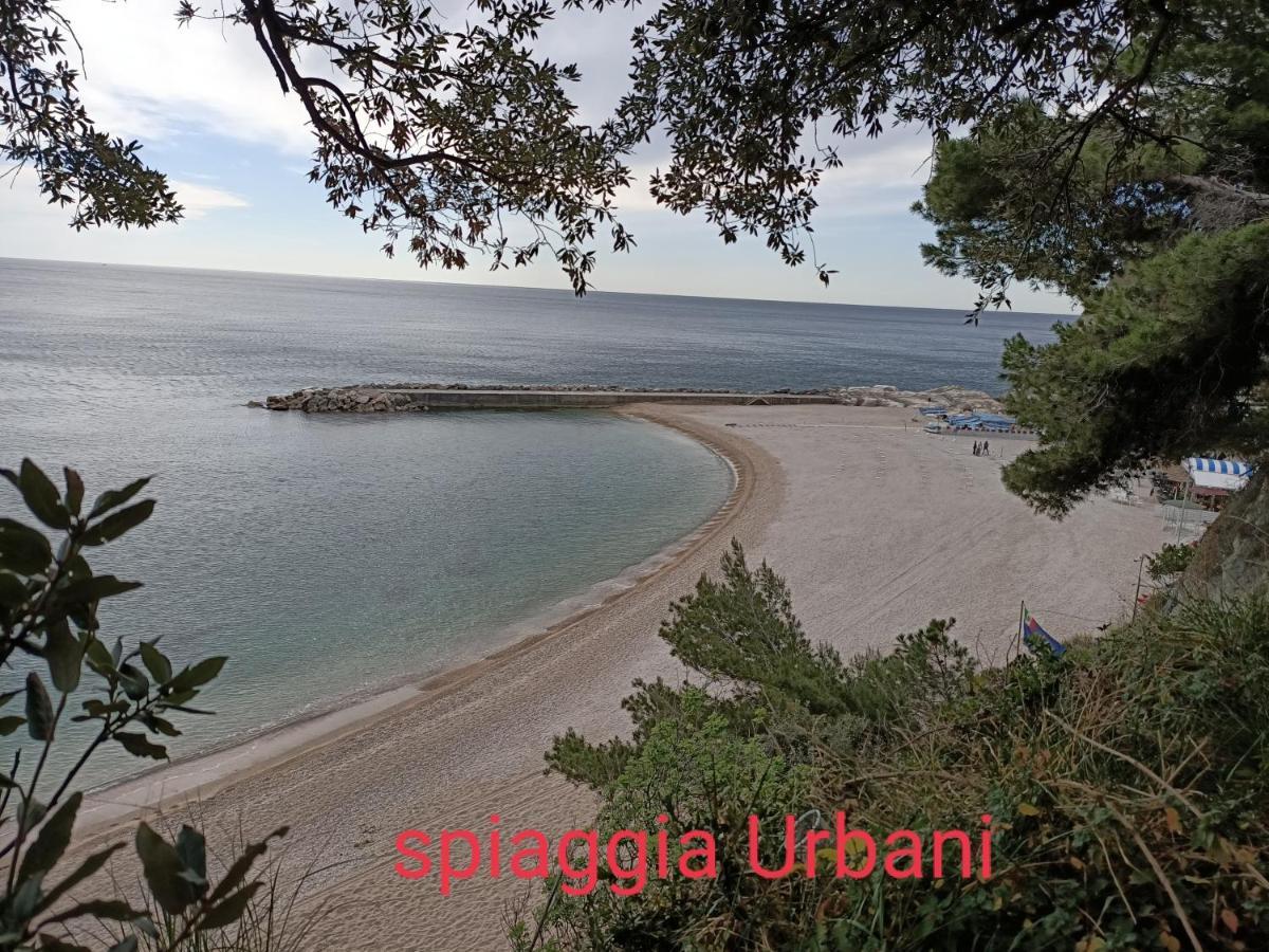 Nel Blu Dipinto Di Blu Lägenhet Porto Recanati Exteriör bild